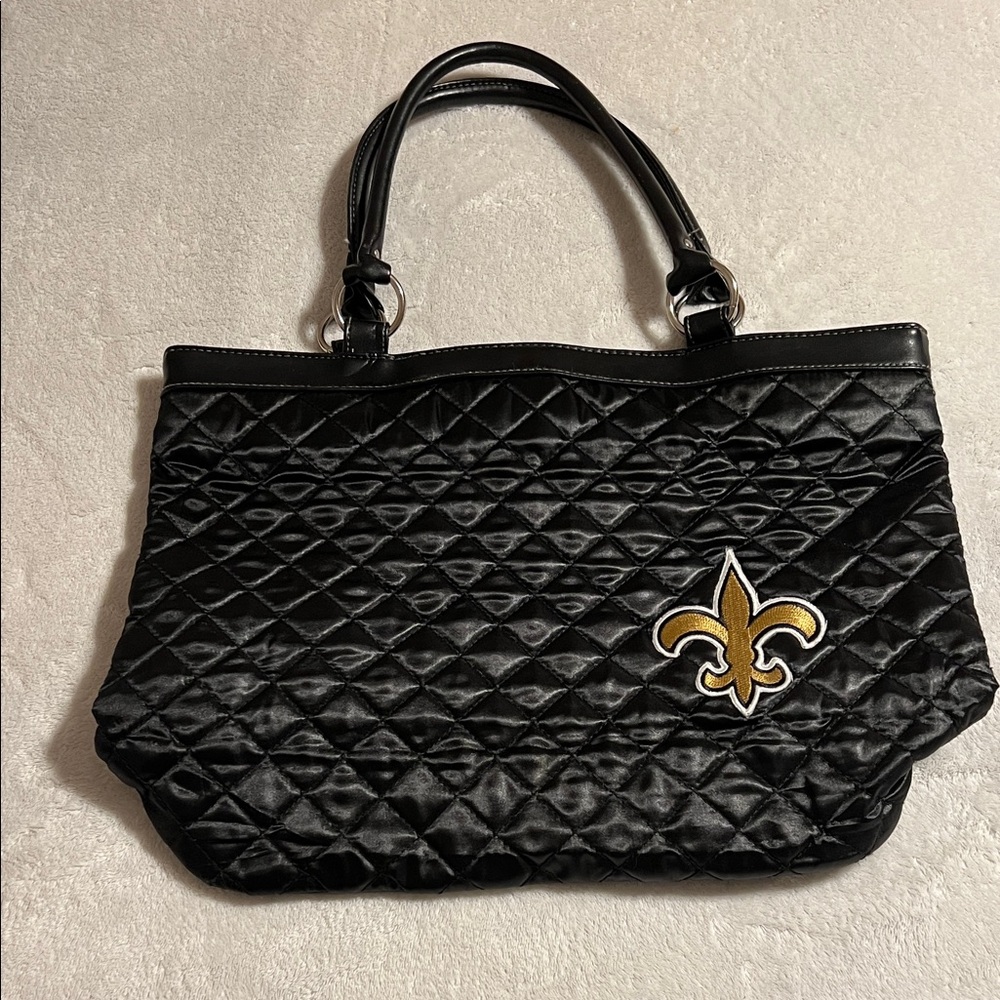 Black Quilted Fleur De Lis Tote Bag with Gold Accent. NWOT